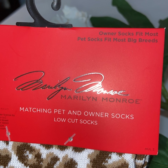 Marilyn Monroe Matching Pet & Owner Low cut Sock Set, Big Pet - Picture 10 of 17